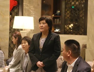 梅村令子專訪—服用三七之后，我臉上的斑都淡了！