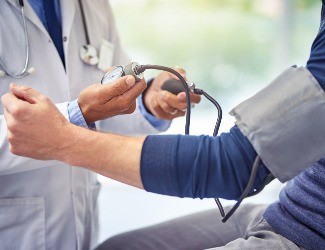 誘發(fā)高血壓的四個(gè)不良習(xí)慣，90%的人都在做！