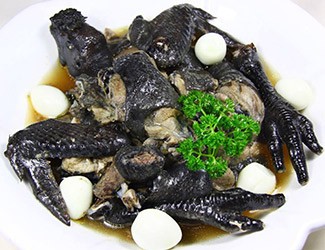 來自“民間秘方”的補(bǔ)虛強(qiáng)壯菜——三七蒸三鳳