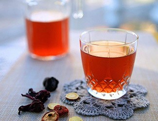 冠心病吃什么好，冠心病的最佳茶飲——三七靈芝山楂飲